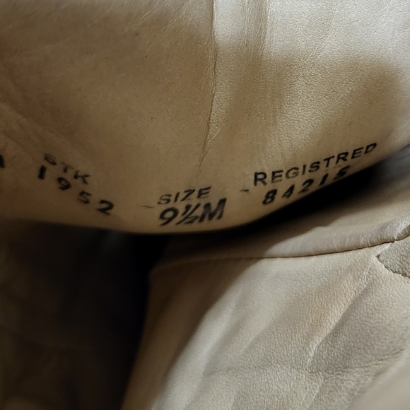 Corral Cutout Design Boots - Picture 9 of 12